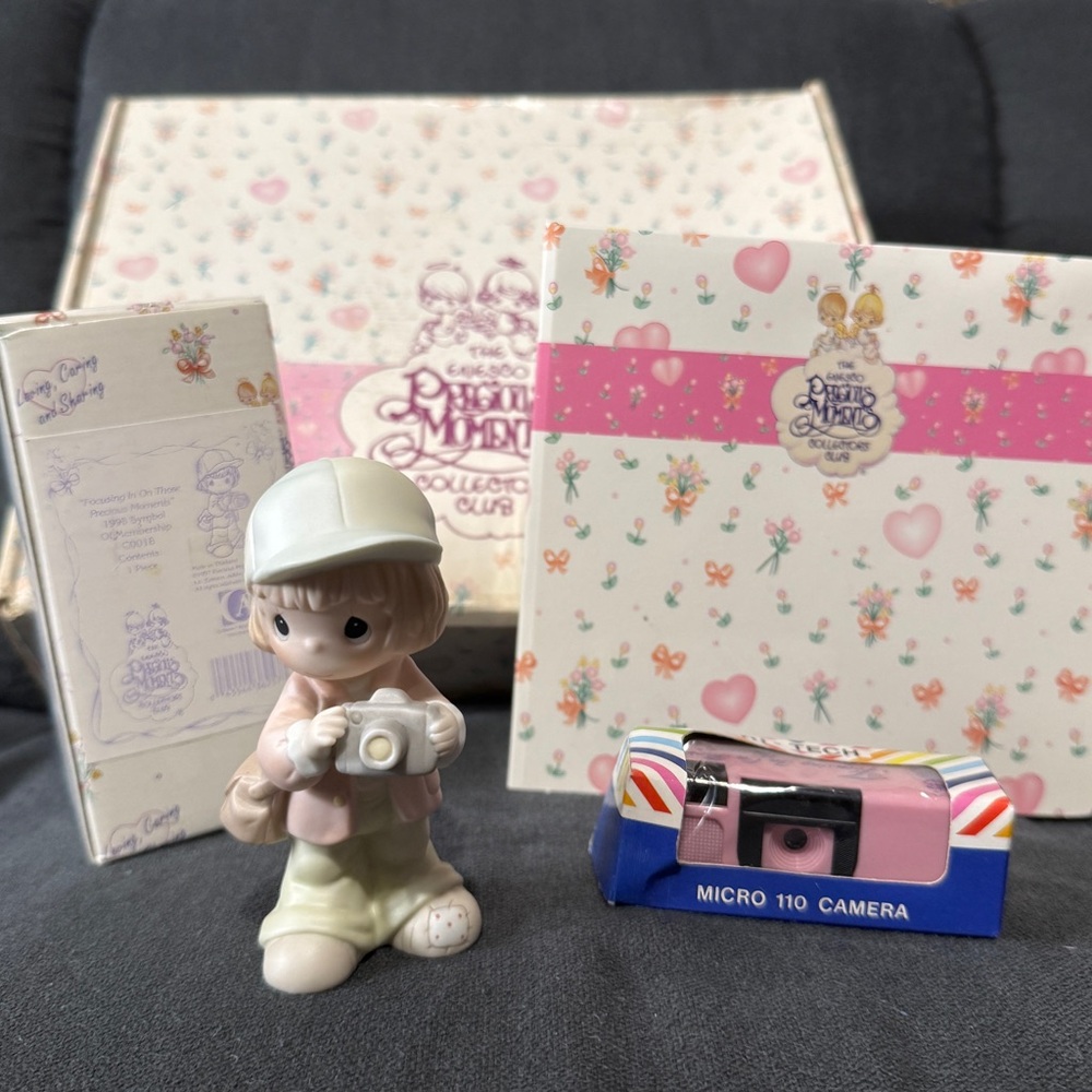 Precious Moments - Focusing In On Those Precious Moments Figurine